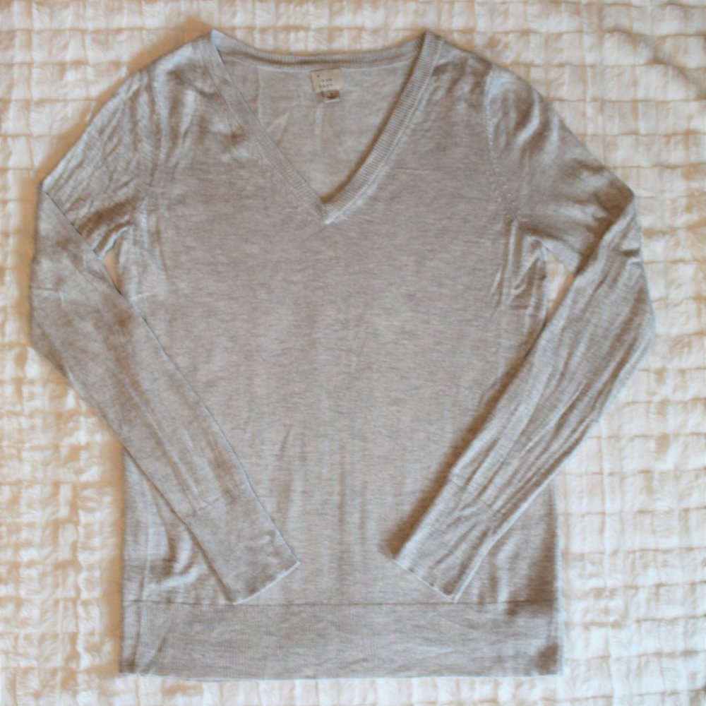 A New Day Sweater ✨5 for 25✨